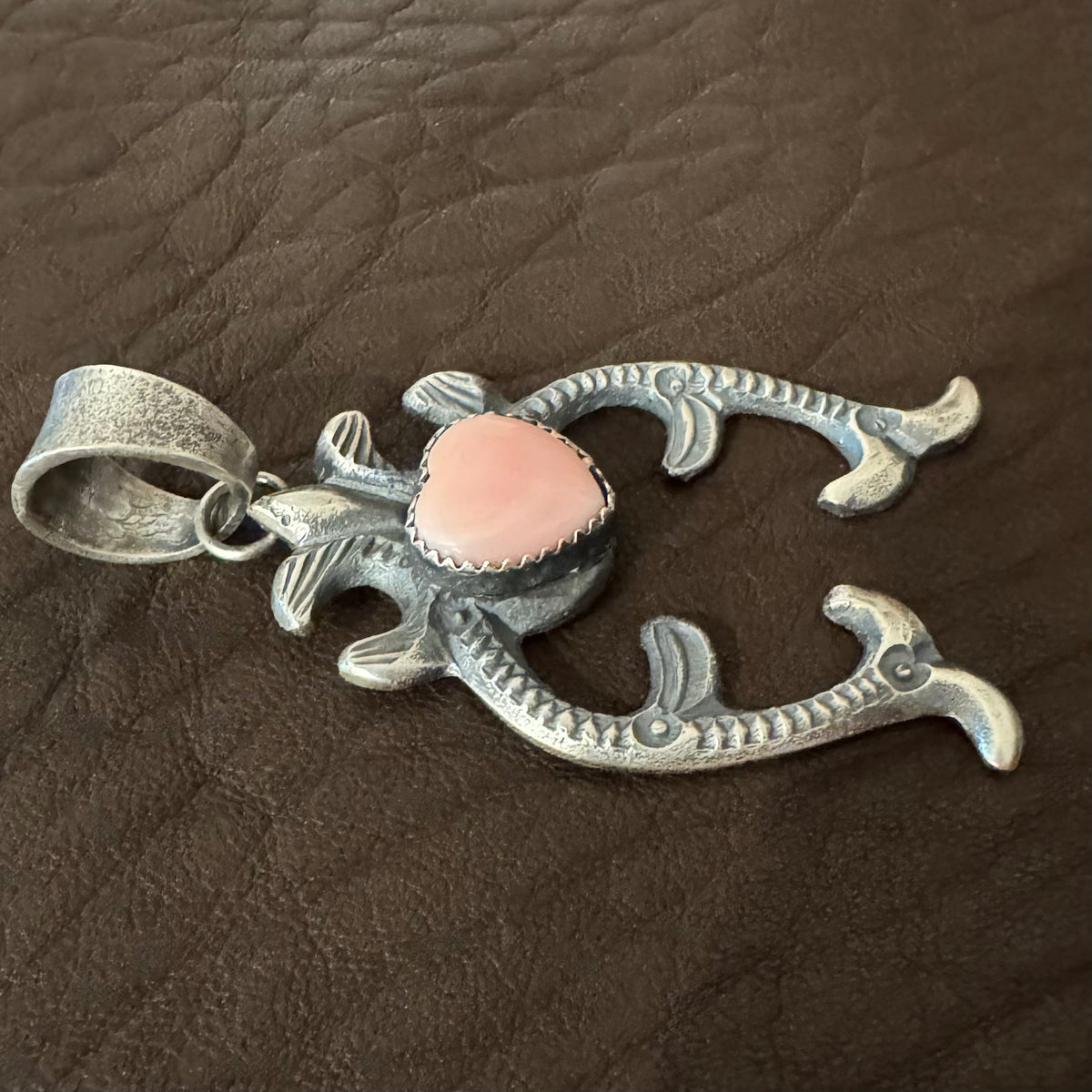 Pink Conch Heart Naja Pendant
