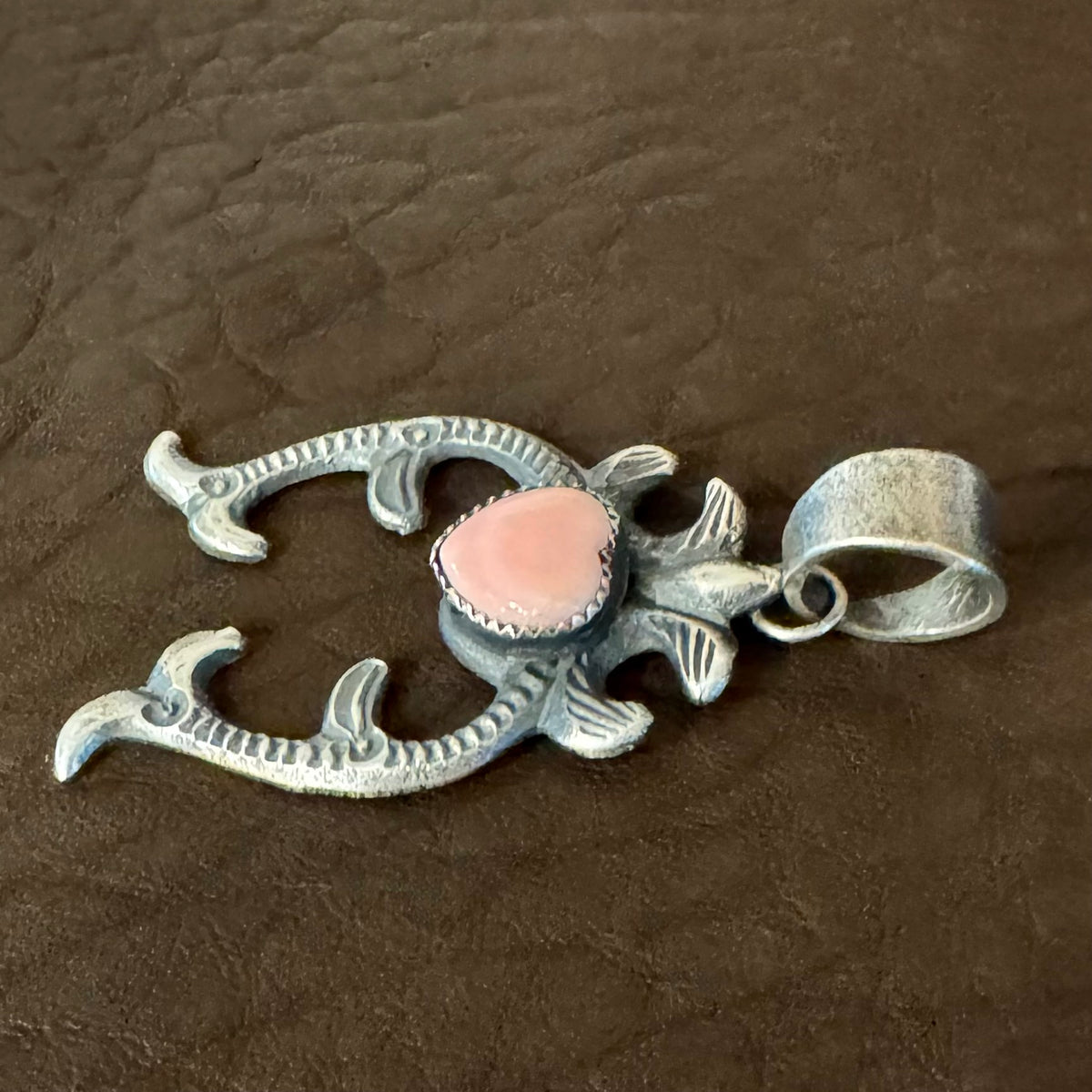 Pink Conch Heart Naja Pendant