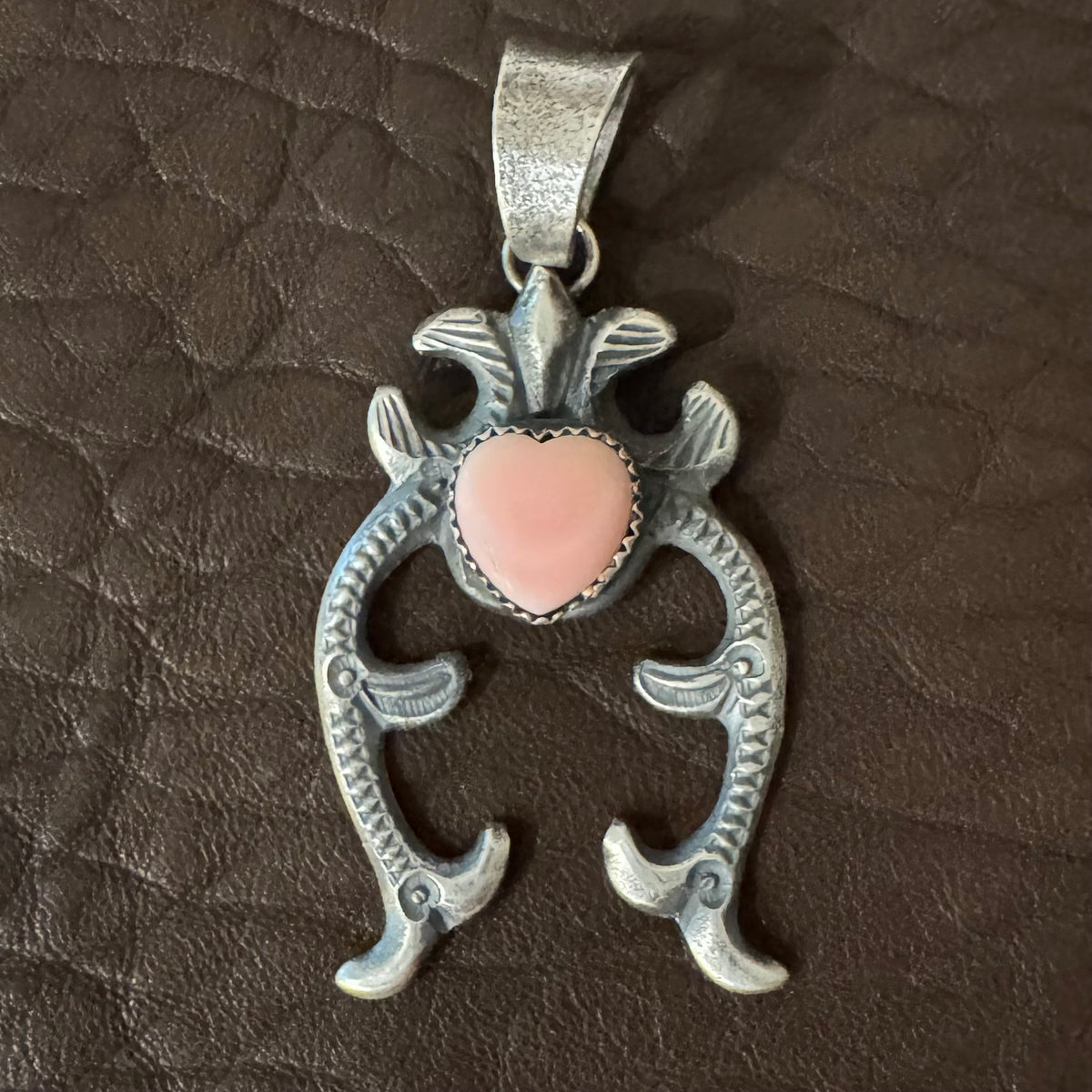 Pink Conch Heart Naja Pendant