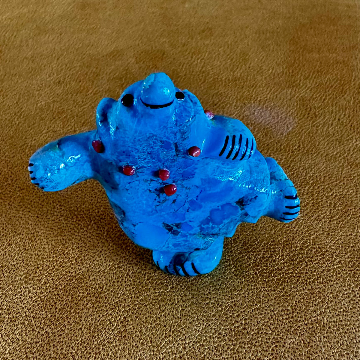 Zuni Carved Dancing Bear Fetish by Claudia Peina