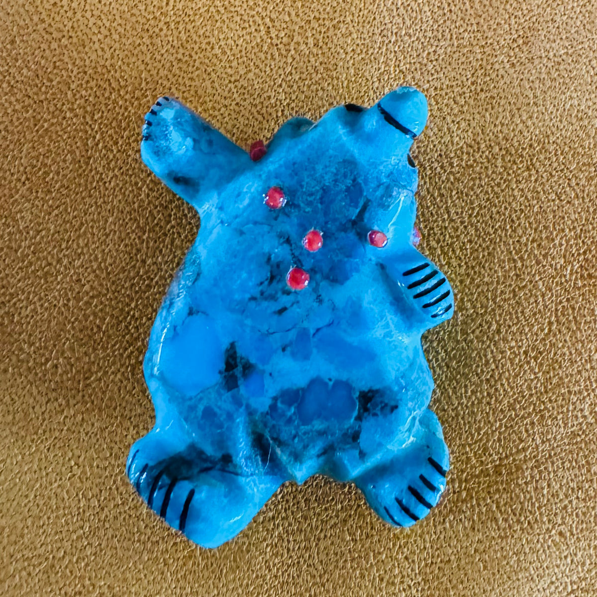 Zuni Carved Dancing Bear Fetish by Claudia Peina